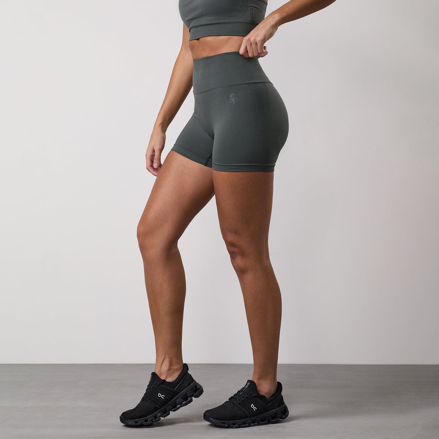 Gym King Sculpt Seamless 3" Short - Green Smoke